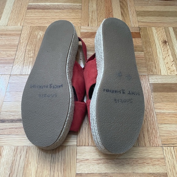 Loft Esparillda’s Red Suede shoes - Picture 3 of 3